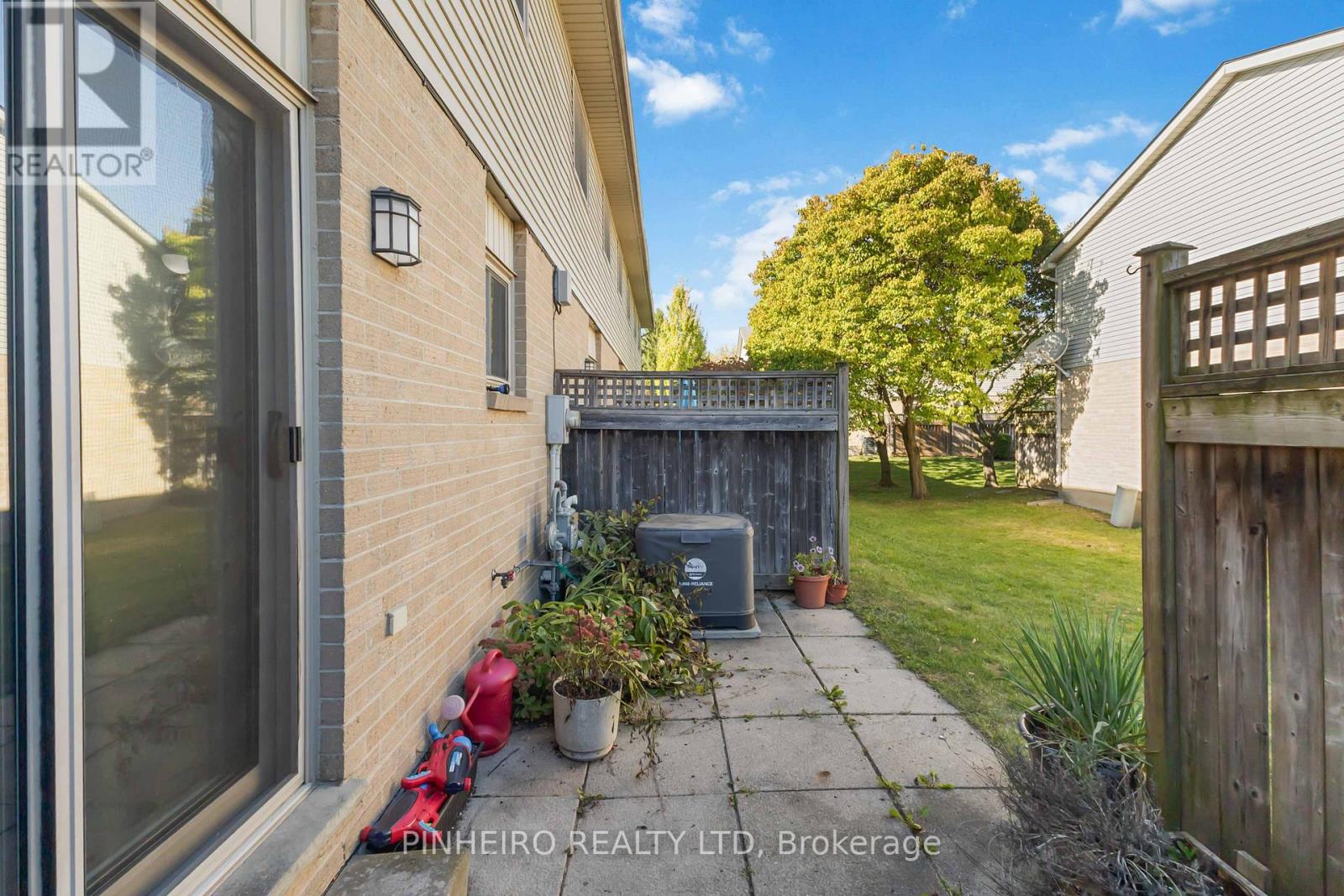 72 - 141 Condor Court, London East, Ontario  N5W 6A1 - Photo 23 - X12661402