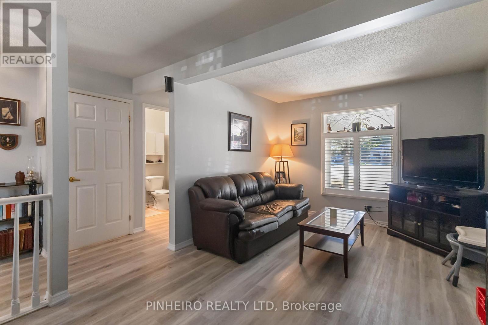 72 - 141 Condor Court, London East, Ontario  N5W 6A1 - Photo 3 - X12661402