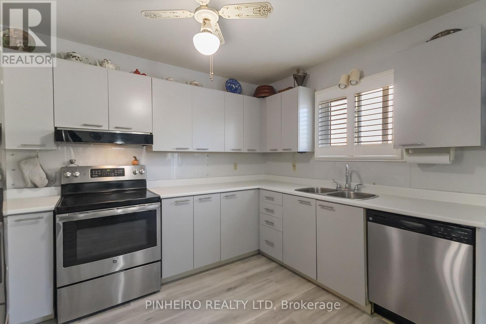 72 - 141 Condor Court, London East, Ontario  N5W 6A1 - Photo 6 - X12661402