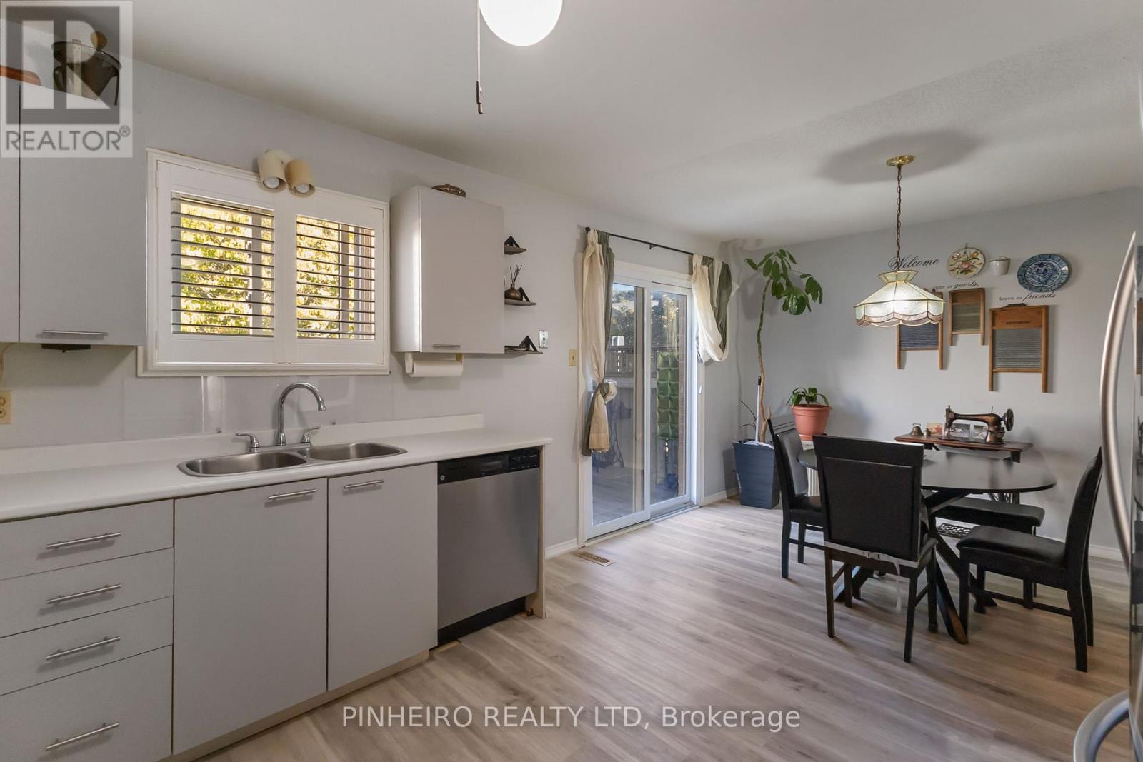 72 - 141 Condor Court, London East, Ontario  N5W 6A1 - Photo 7 - X12661402