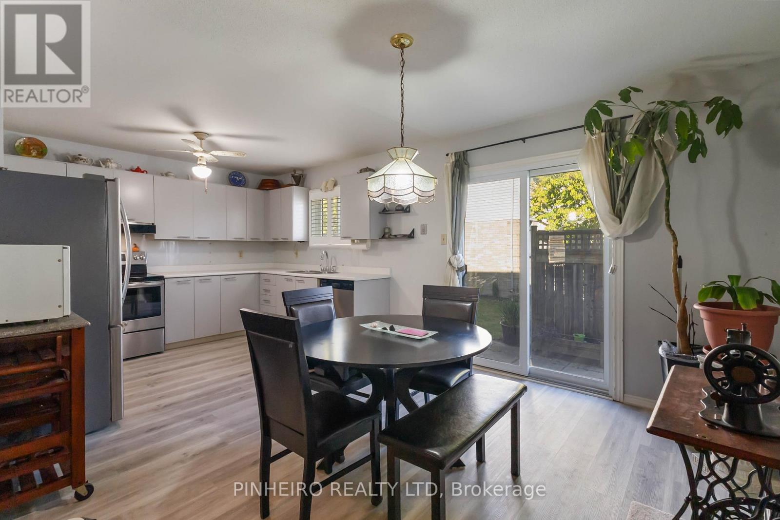 72 - 141 Condor Court, London East, Ontario  N5W 6A1 - Photo 9 - X12661402