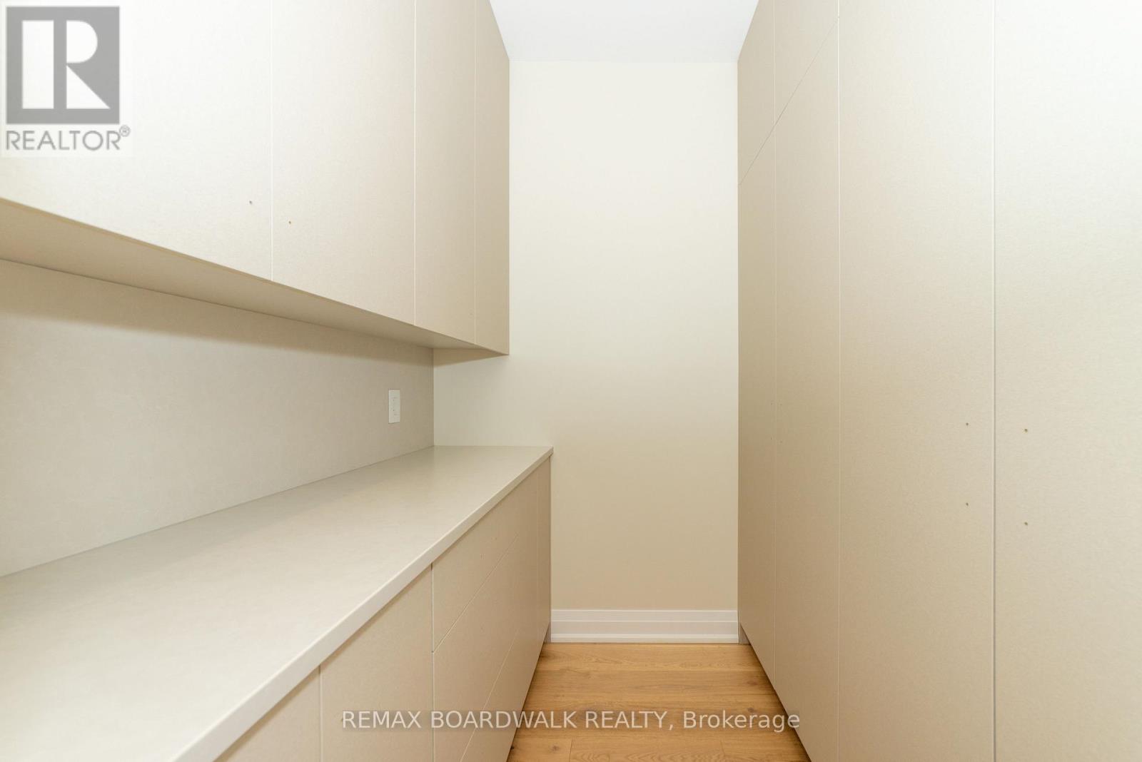 577 Melbourne Avenue, Ottawa, Ontario  K2A 1W7 - Photo 11 - X12661194