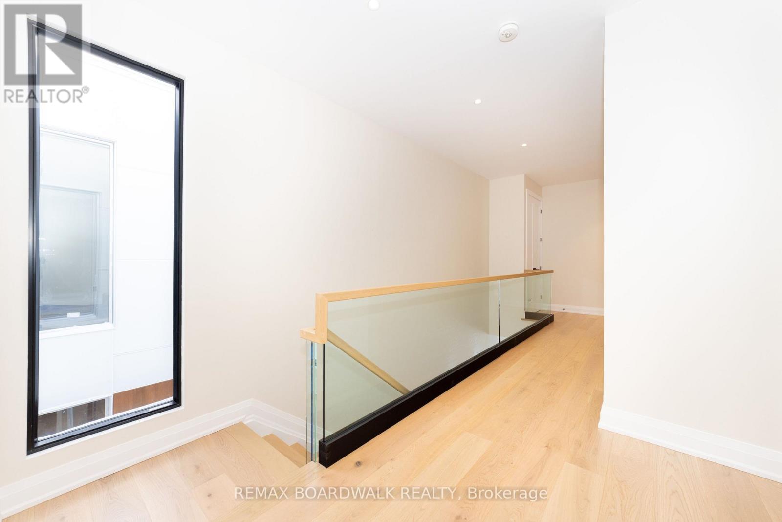 577 Melbourne Avenue, Ottawa, Ontario  K2A 1W7 - Photo 21 - X12661194