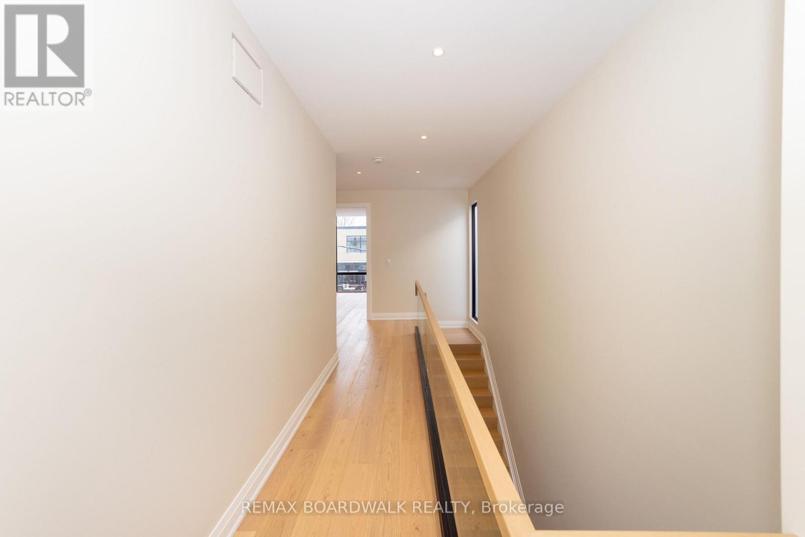 577 Melbourne Avenue, Ottawa, Ontario  K2A 1W7 - Photo 22 - X12661194