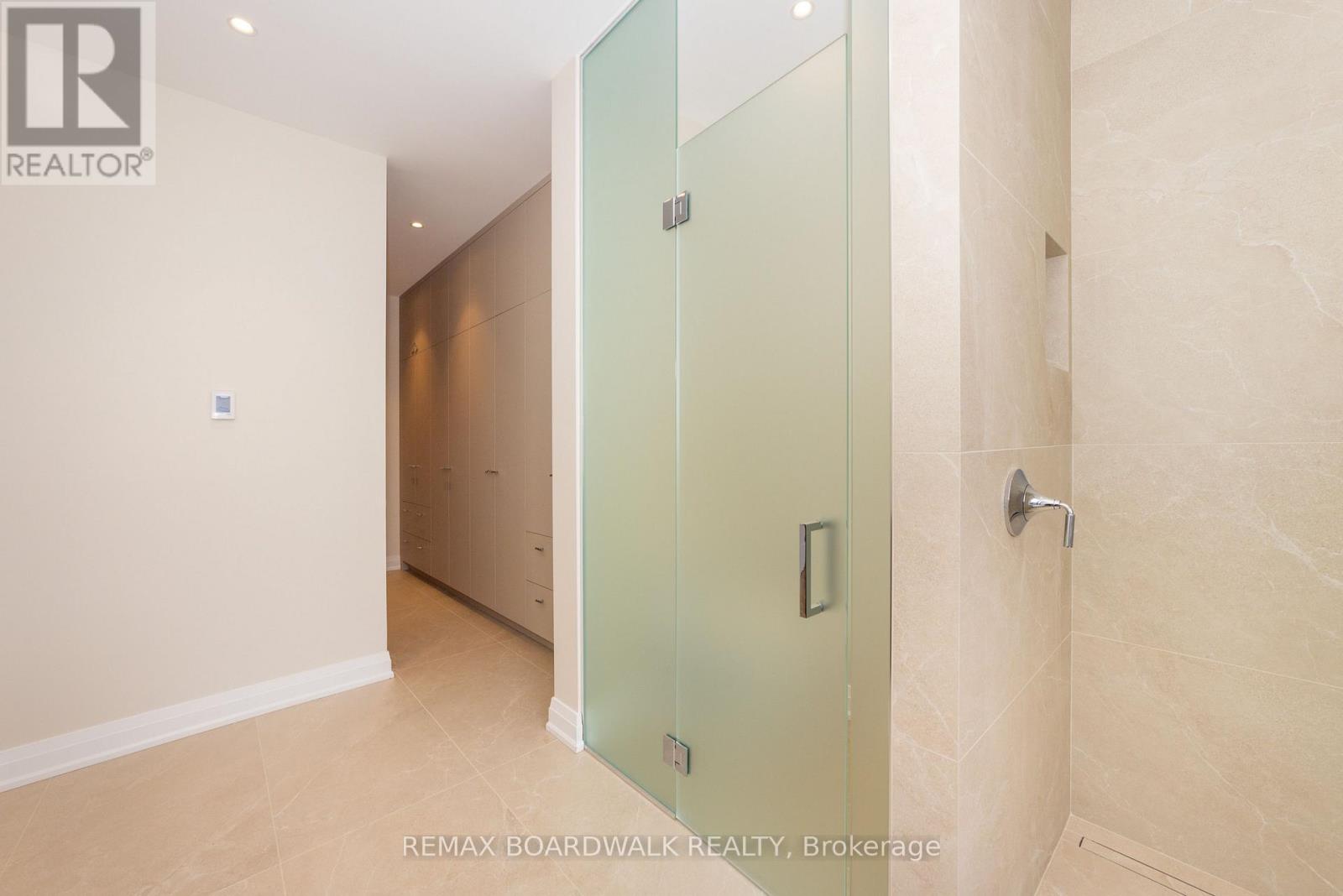 577 Melbourne Avenue, Ottawa, Ontario  K2A 1W7 - Photo 28 - X12661194