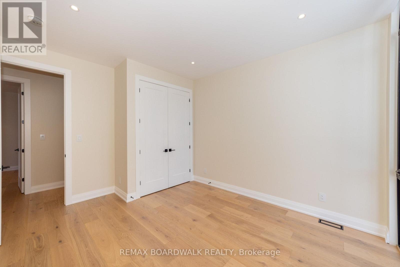 577 Melbourne Avenue, Ottawa, Ontario  K2A 1W7 - Photo 32 - X12661194