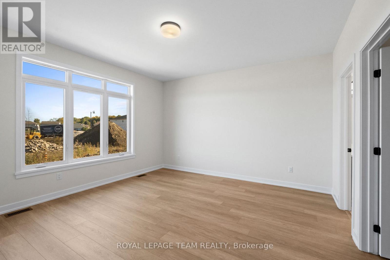 1035 Moore Street, Brockville, Ontario  K6V 7N1 - Photo 20 - X12661288