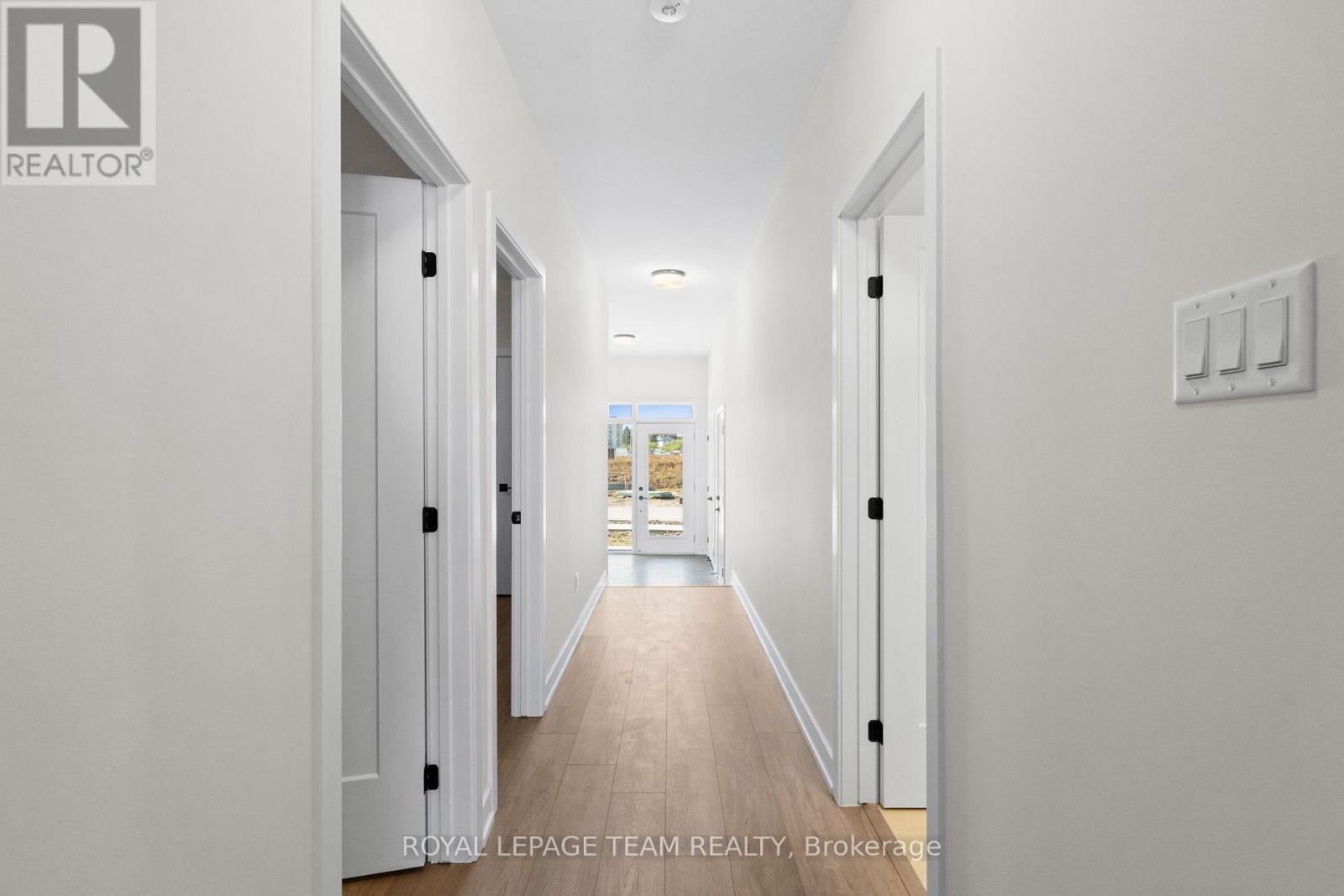 1035 Moore Street, Brockville, Ontario  K6V 7N1 - Photo 27 - X12661288