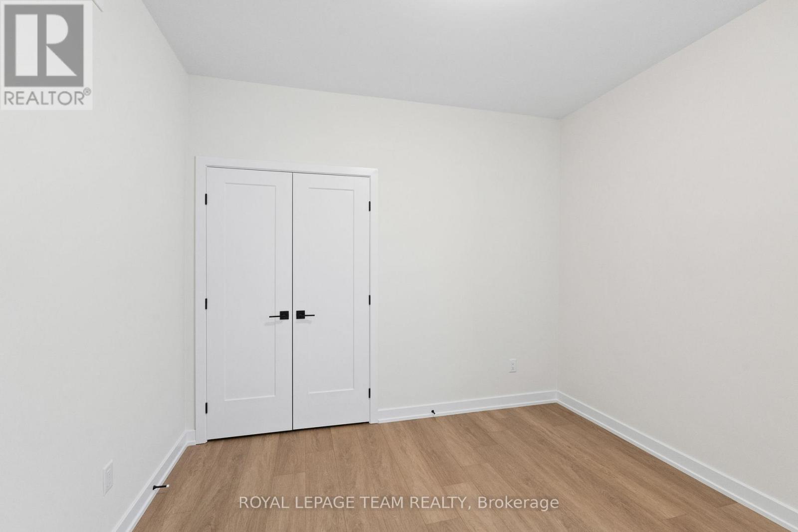 1035 Moore Street, Brockville, Ontario  K6V 7N1 - Photo 31 - X12661288