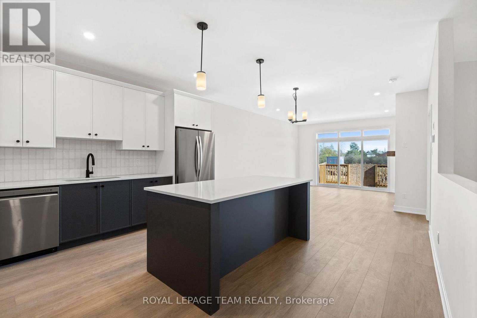 1035 Moore Street, Brockville, Ontario  K6V 7N1 - Photo 7 - X12661288