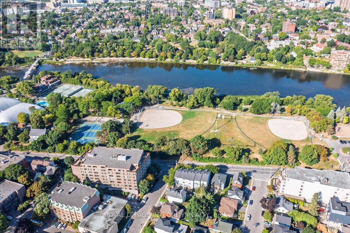 17 Columbus Avenue, Ottawa, Ontario  K1K 1R2 - Photo 43 - X12661494