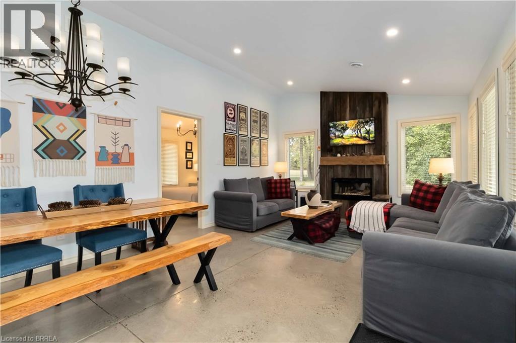 232 Paris Road E, Brantford, Ontario  N3R 1J4 - Photo 37 - 40795873