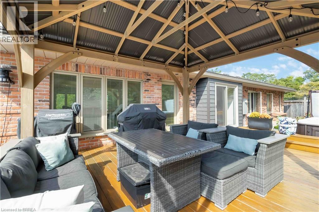 232 Paris Road E, Brantford, Ontario  N3R 1J4 - Photo 9 - 40795873