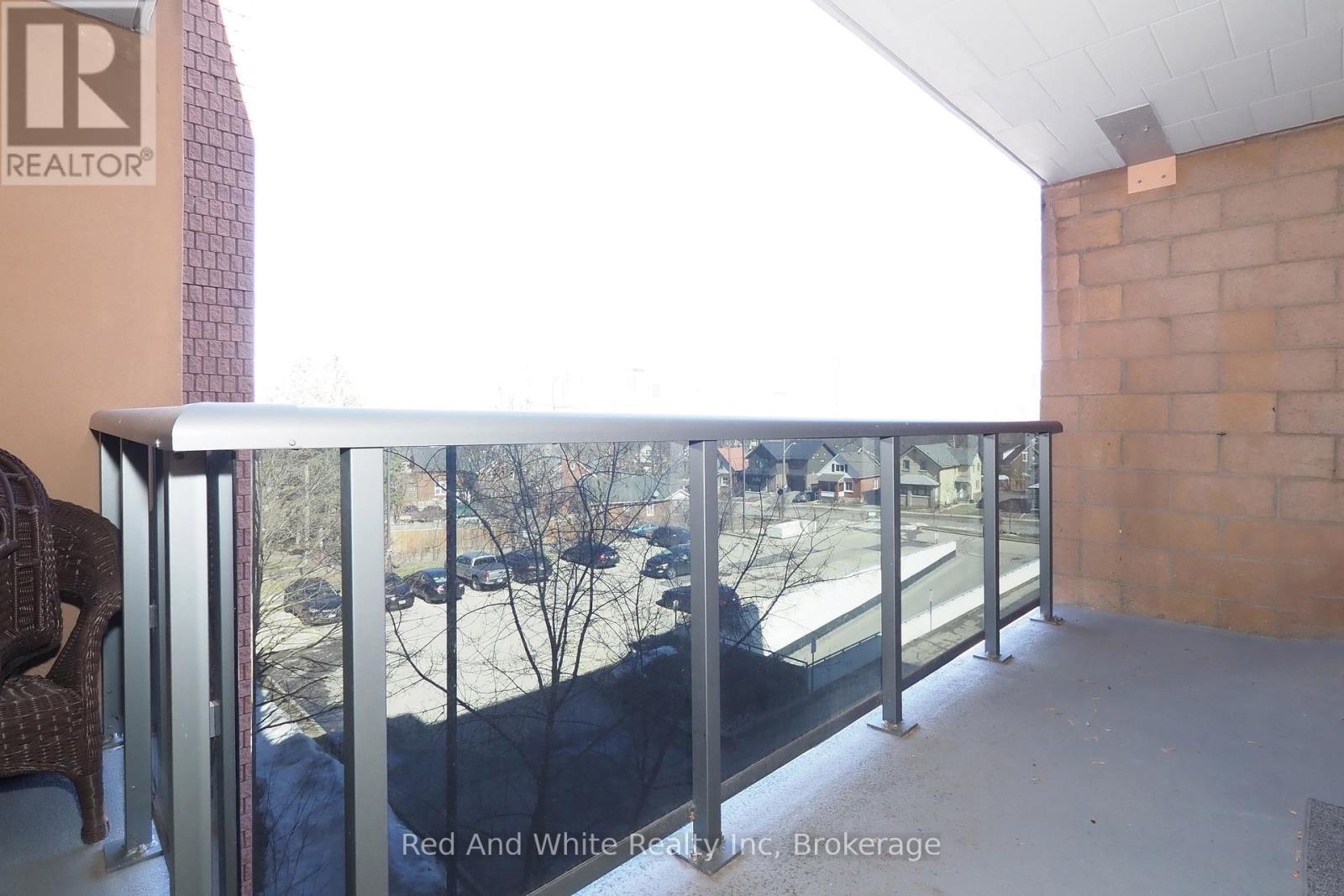 403 - 29 West Avenue W, Kitchener, Ontario  N2M 5E4 - Photo 20 - X12477605