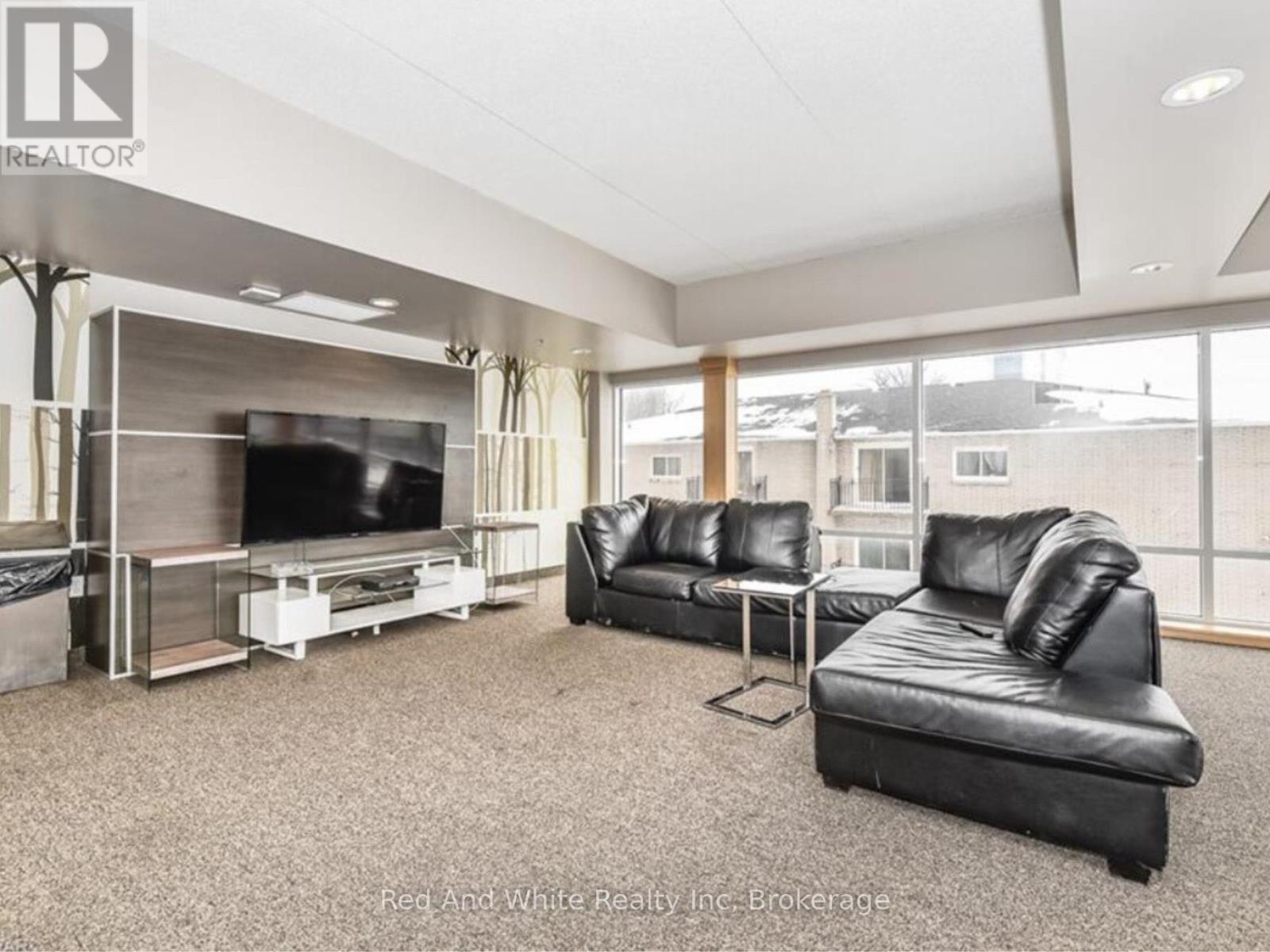 1105 - 8 Hickory Street W, Waterloo, Ontario  N2L 3H6 - Photo 17 - X12610314