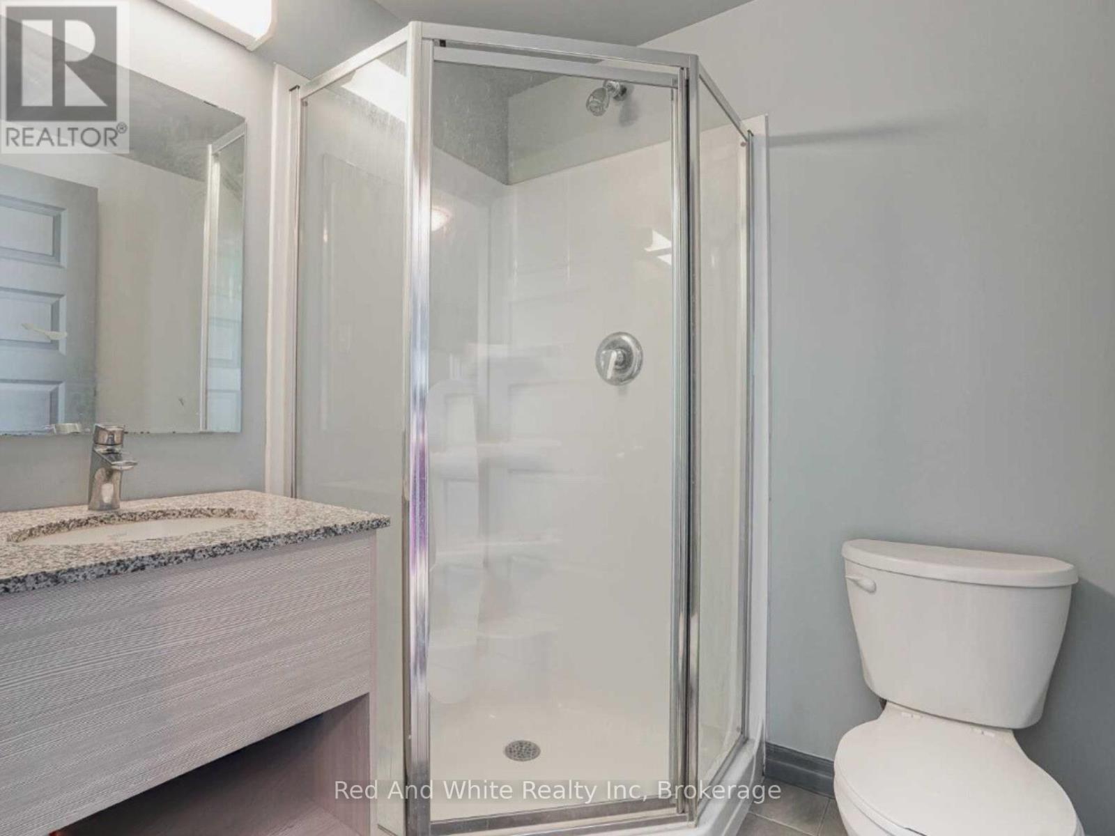 1105 - 8 Hickory Street W, Waterloo, Ontario  N2L 3H6 - Photo 13 - X12610314