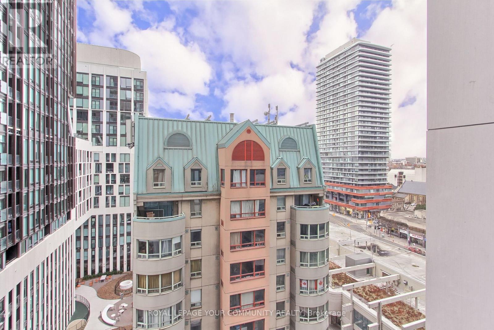 1002 - 426 University Avenue, Toronto, Ontario  M5G 1S9 - Photo 19 - C12661074
