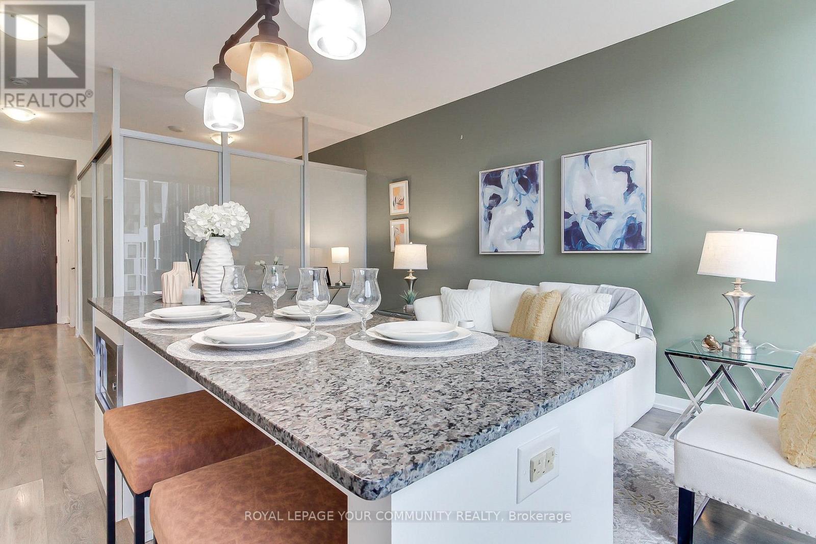 1002 - 426 University Avenue, Toronto, Ontario  M5G 1S9 - Photo 9 - C12661074