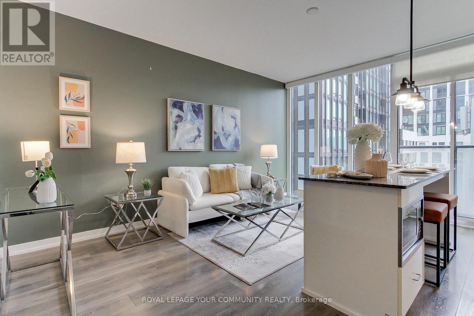 1002 - 426 University Avenue, Toronto, Ontario  M5G 1S9 - Photo 8 - C12661074