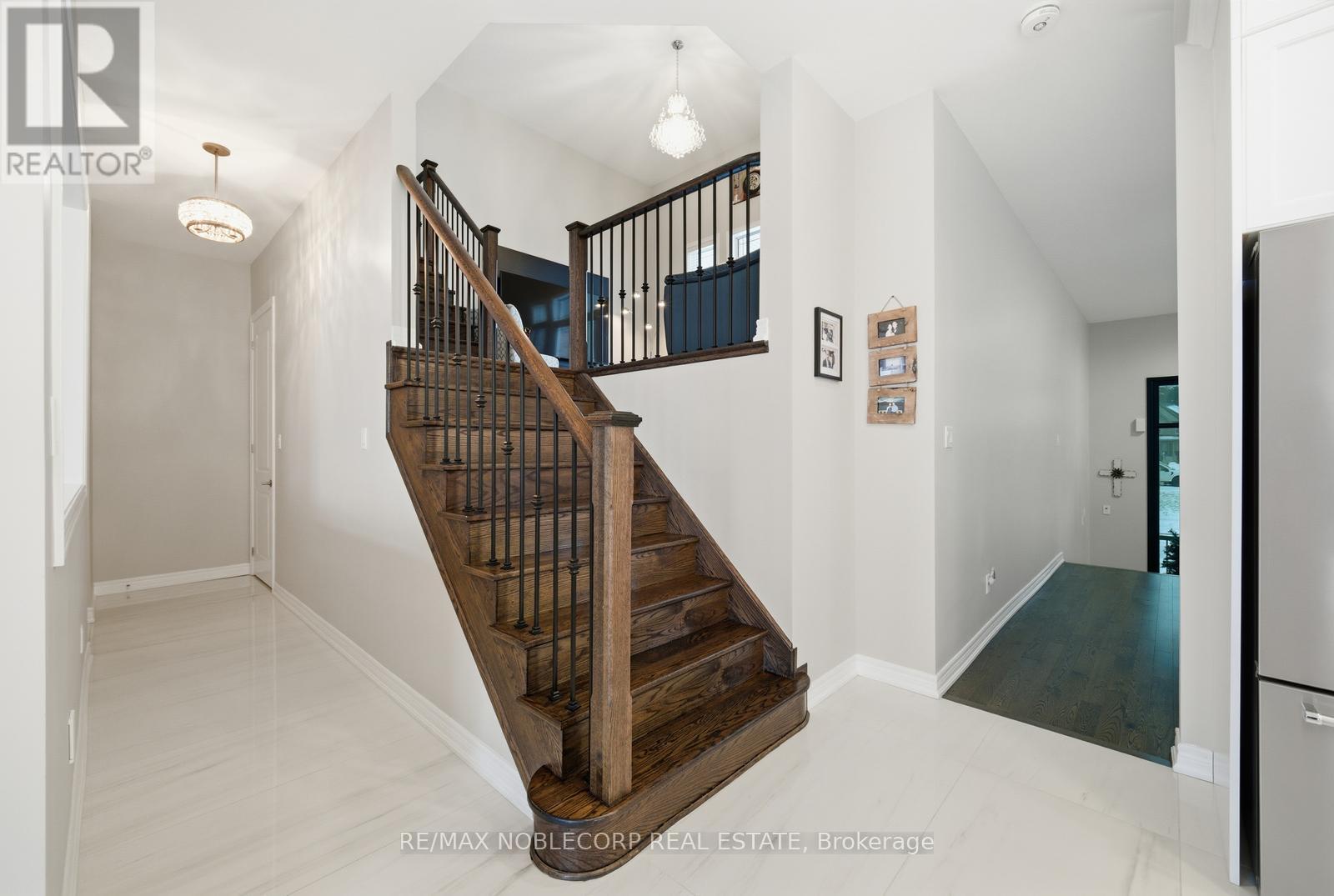 40 Pierce Place, New Tecumseth, Ontario  L0G 1W0 - Photo 24 - N12657644