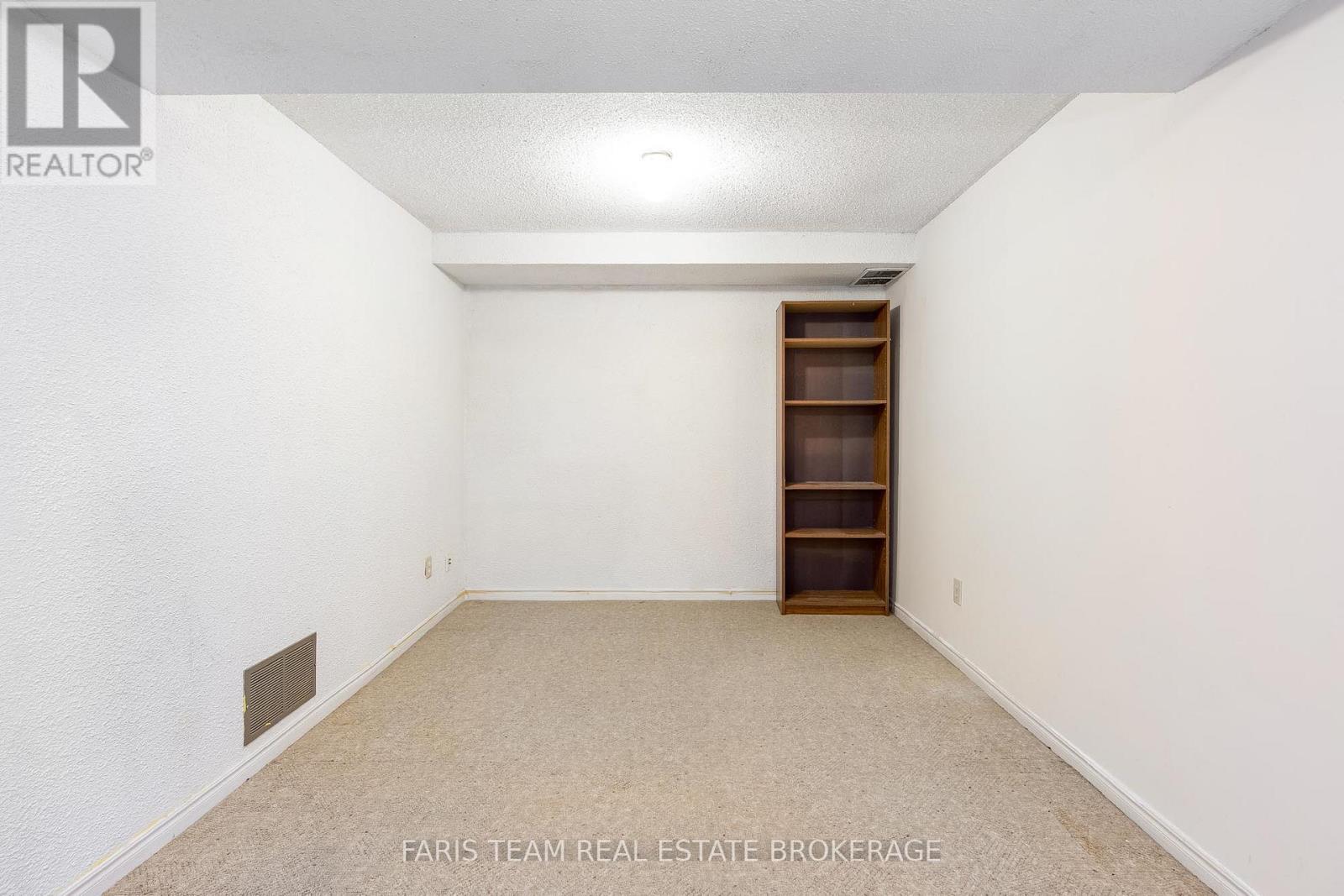 7 - 52 Adelaide Street, Barrie, Ontario  L4N 3T5 - Photo 27 - S12462287