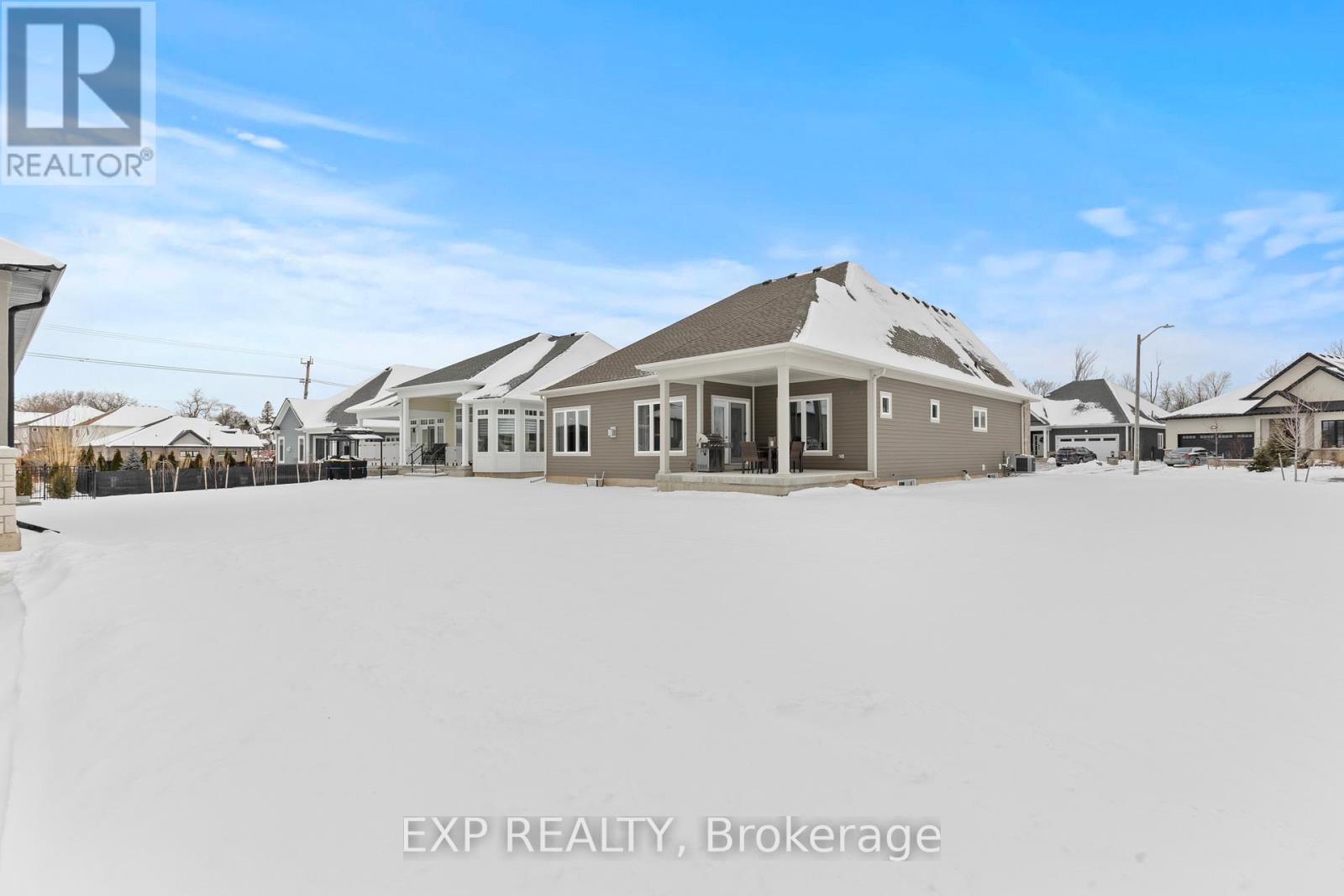 3571 Whispering Woods Trail, Fort Erie, Ontario  L0S 1N0 - Photo 39 - X12661210