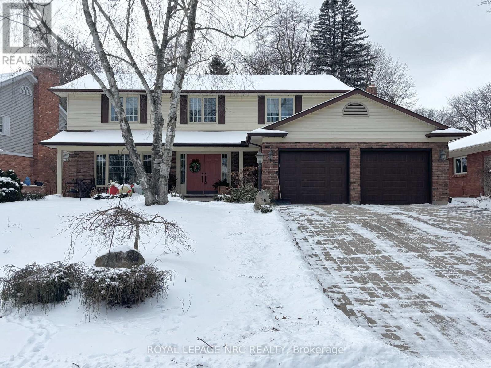 28 FOREST HILL CRESCENT, Pelham, Ontario