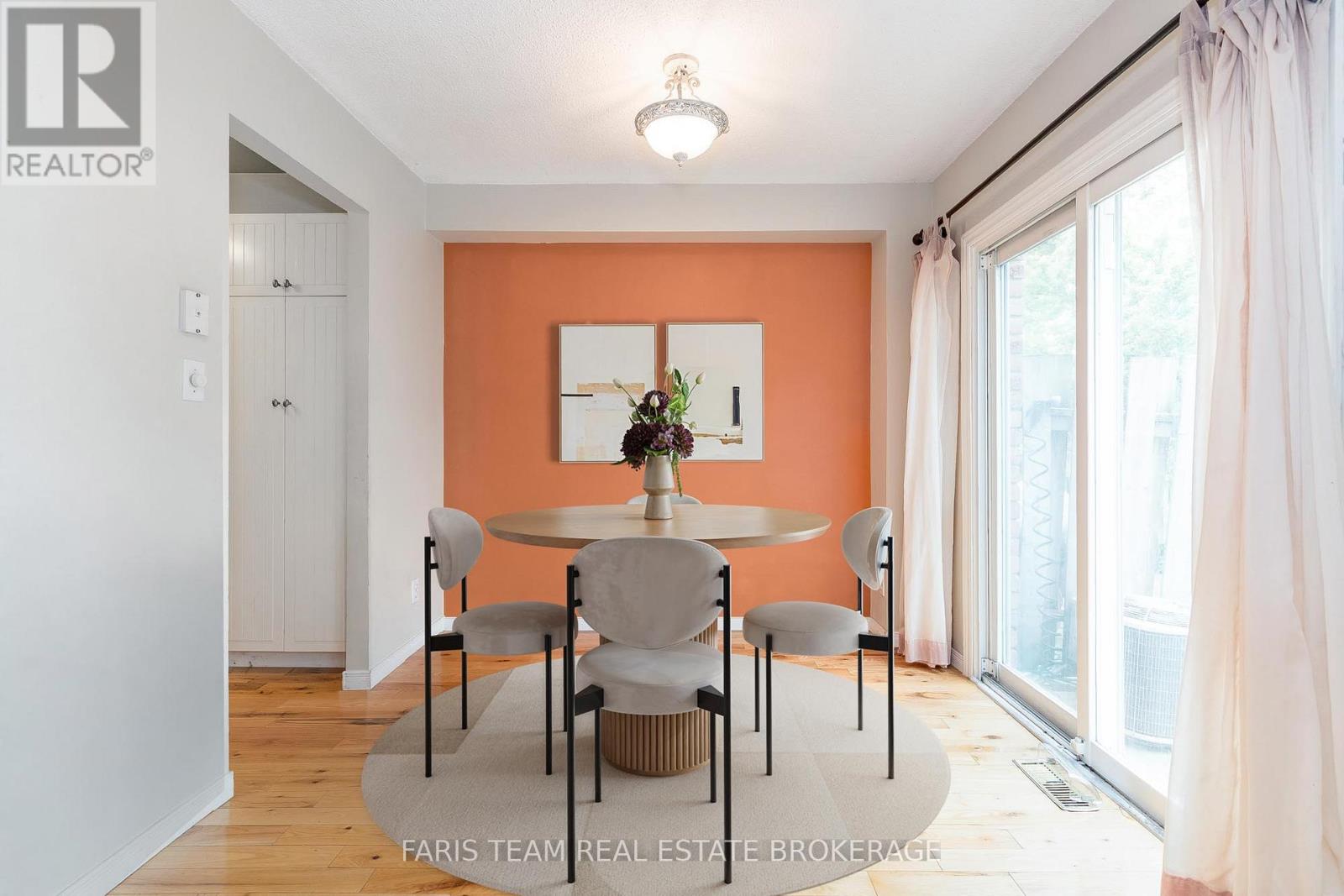 7 - 52 Adelaide Street, Barrie, Ontario  L4N 3T5 - Photo 9 - S12462287