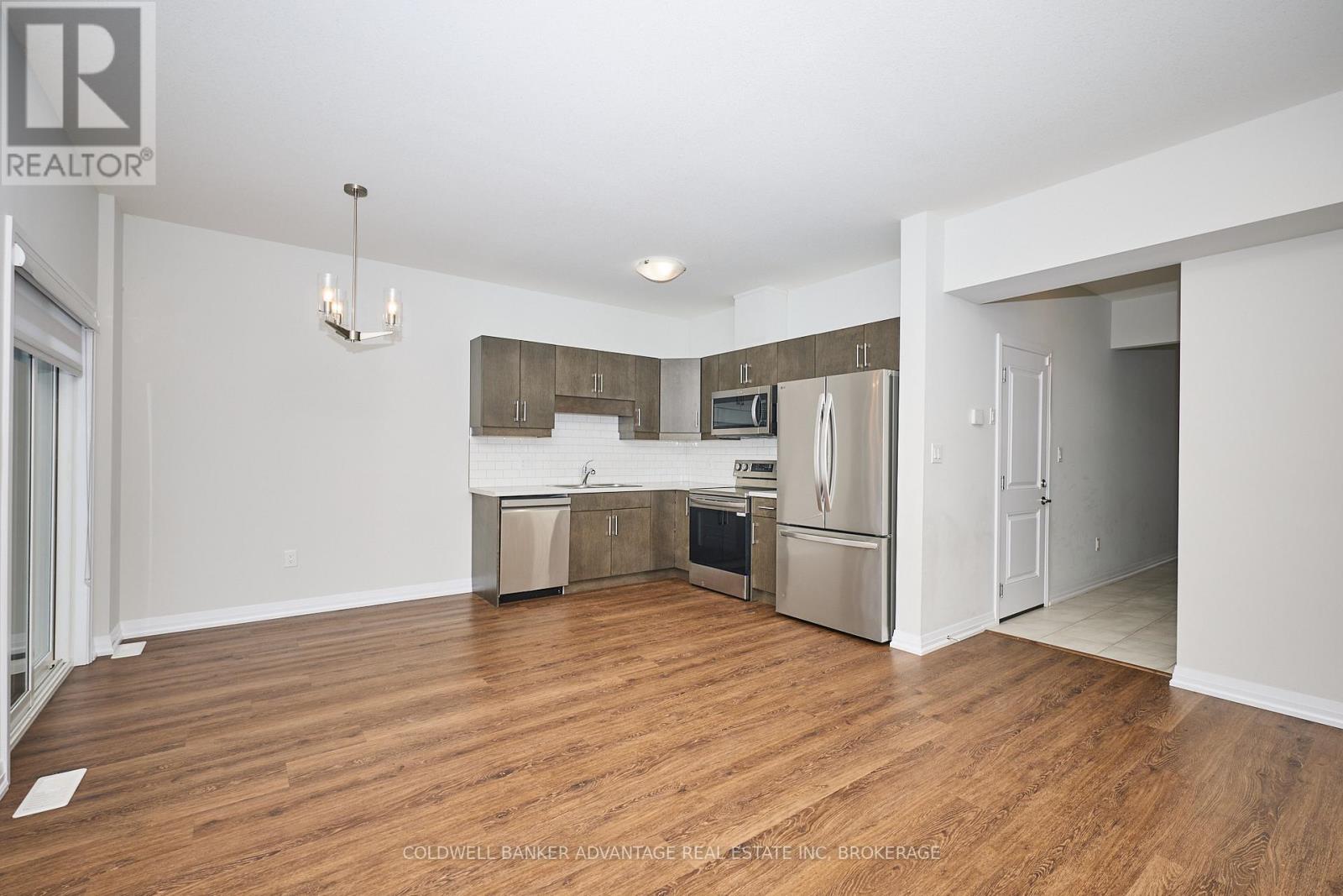 90 West Creek Court, Welland, Ontario  L3C 0K8 - Photo 6 - X12661456