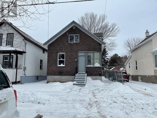 58 Ontario Street, thunder bay, Ontario