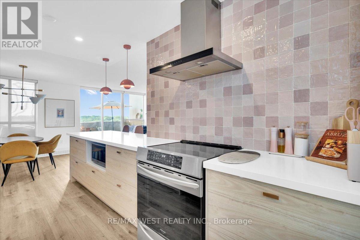 501 - 35 Ormskirk Avenue, Toronto, Ontario  M6S 1A8 - Photo 12 - W12559182