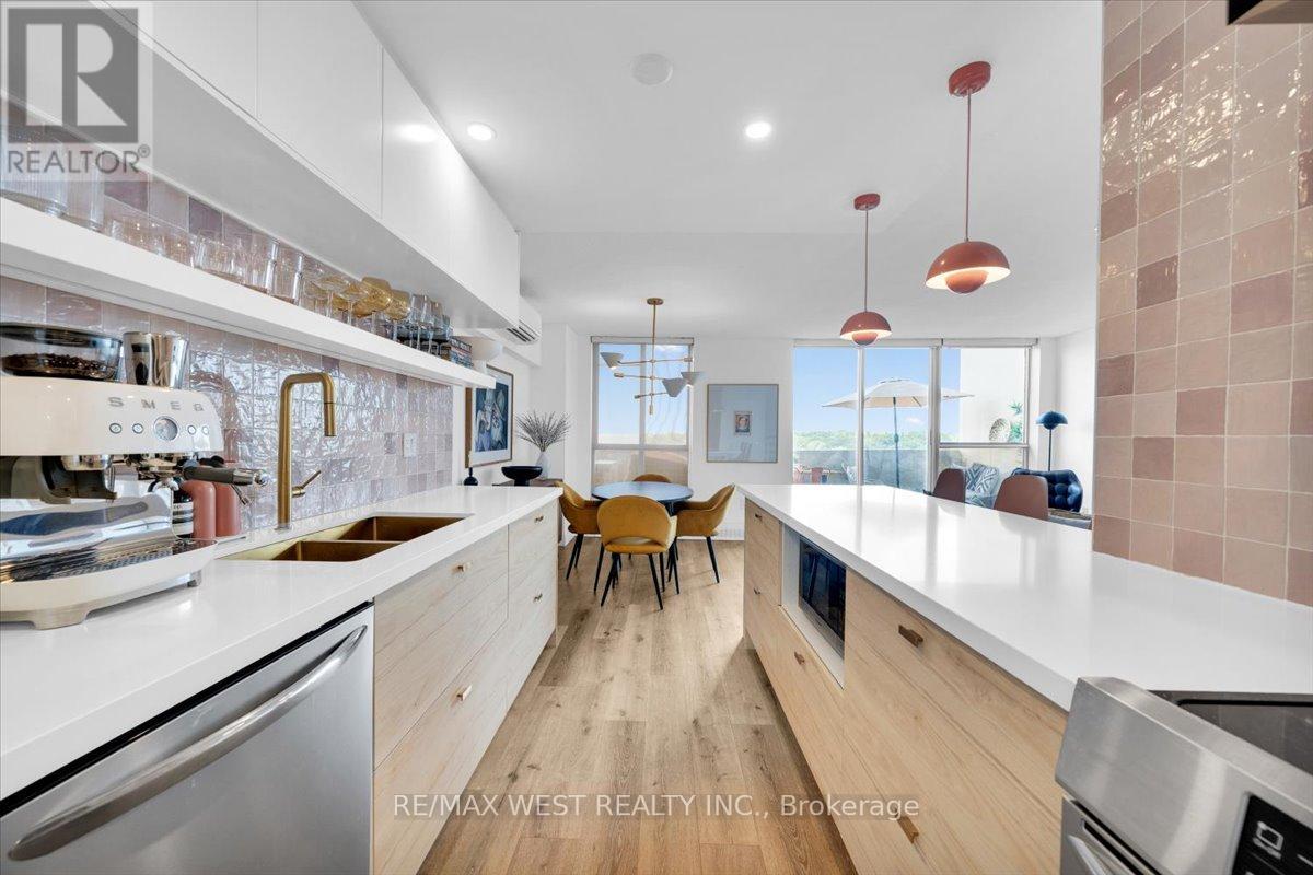 501 - 35 Ormskirk Avenue, Toronto, Ontario  M6S 1A8 - Photo 14 - W12559182