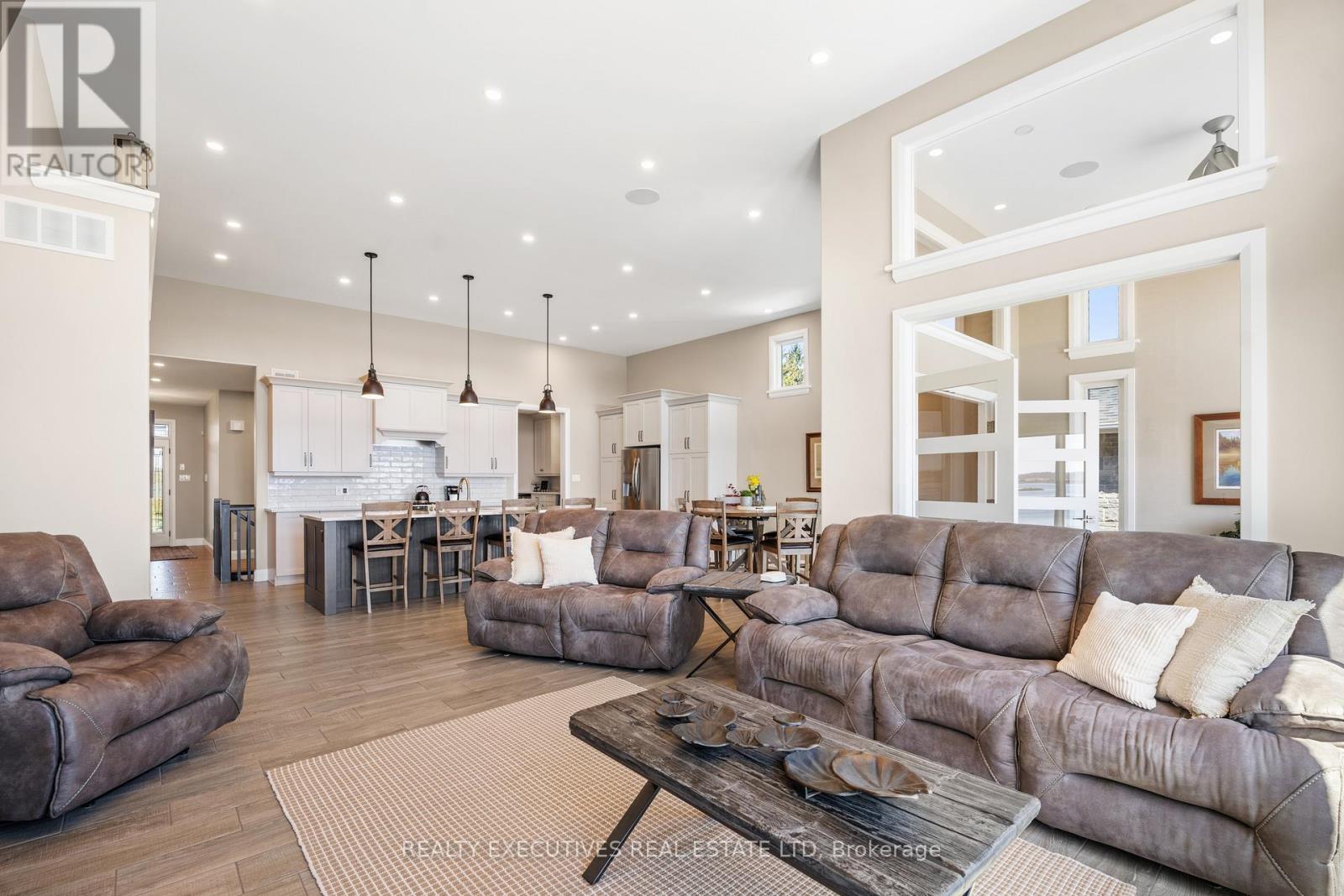 13 Flett Street, Edwardsburgh/cardinal, Ontario K0E 1E0 - Photo 25 - X12661146