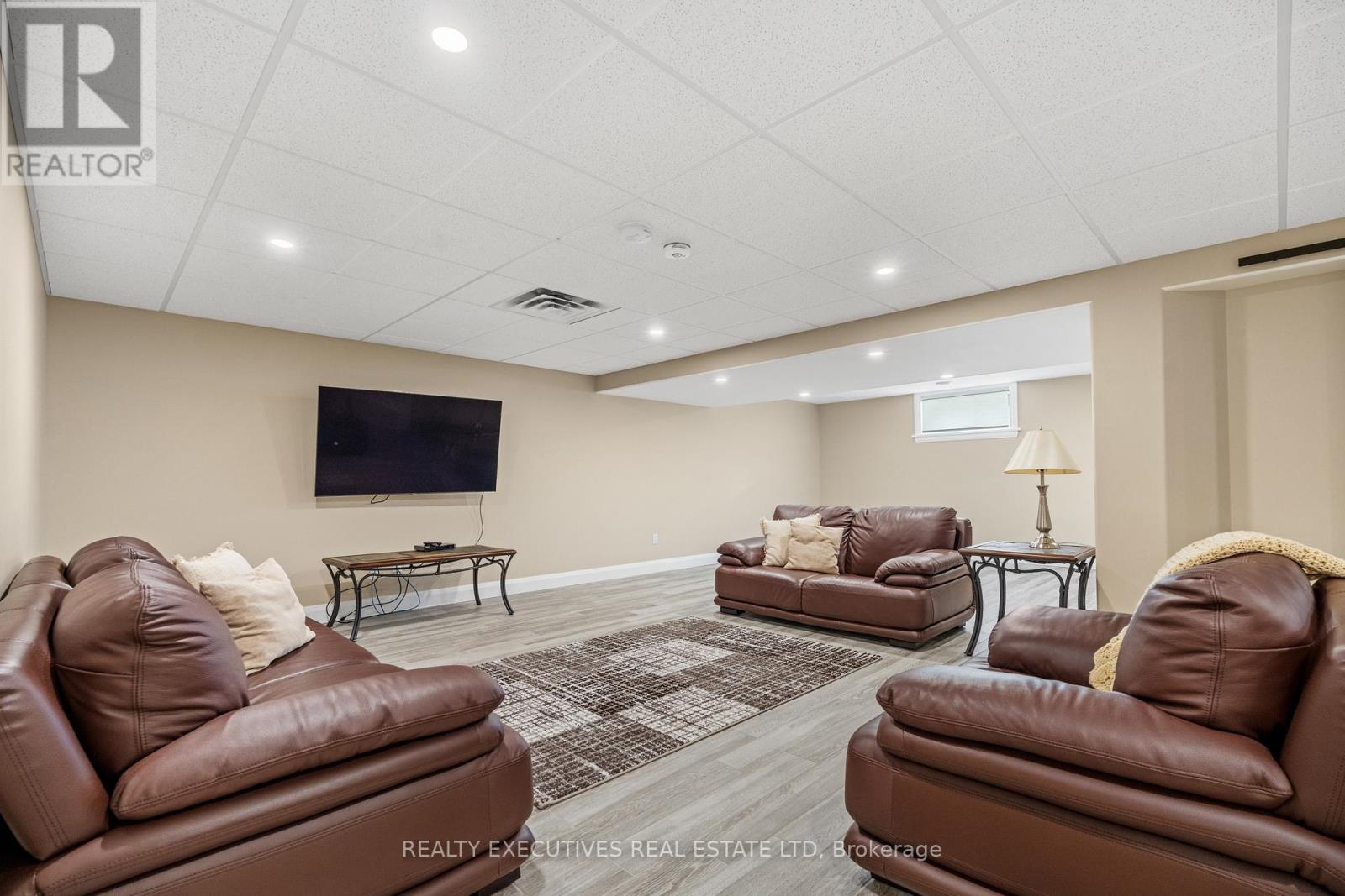 13 Flett Street, Edwardsburgh/cardinal, Ontario K0E 1E0 - Photo 32 - X12661146