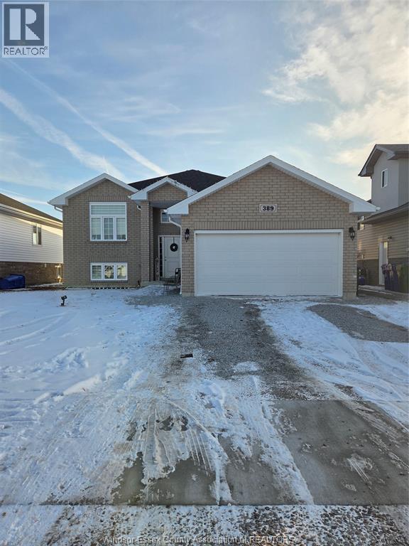 MLS# 26000026: 389 CYPRESS LANE, Lakeshore, Canada