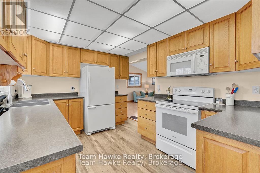 23 Timcourt Drive, Tiny, Ontario L9M 0B9 - Photo 16 - S12661182