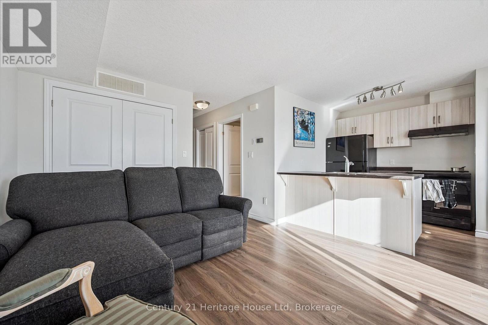 207 - 7 Cityview Drive S, Guelph, Ontario N1E 0R1 - Photo 6 - X12661278