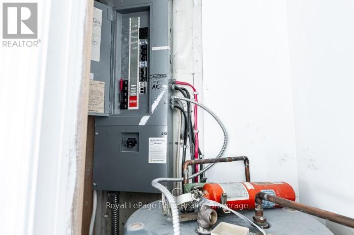 120 Ash Road, Perth East, Ontario N5A 6S6 - Photo 25 - X12661310