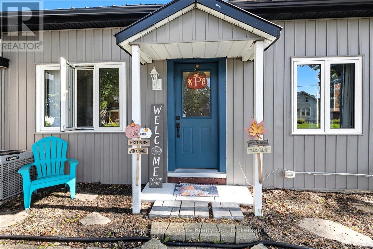 33 Victoria Street, West Perth, Ontario N0K 1N0 - Photo 2 - X12661408