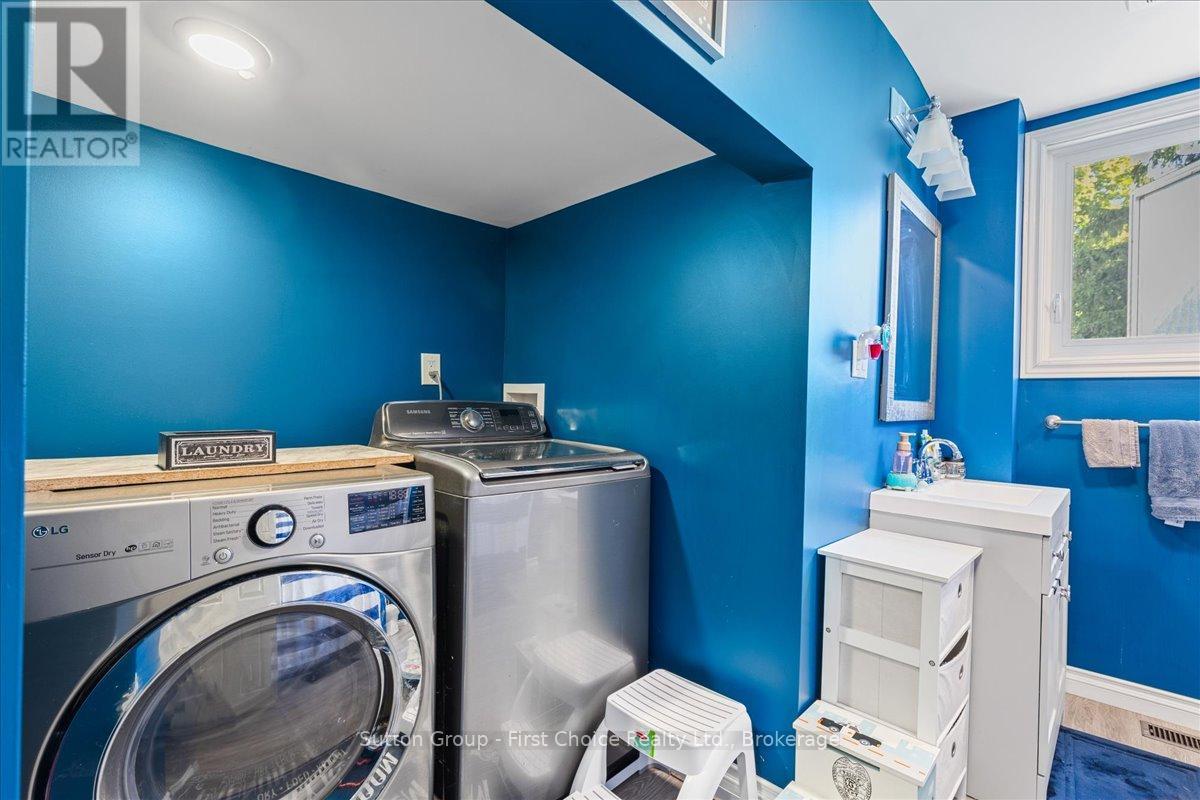 33 Victoria Street, West Perth, Ontario N0K 1N0 - Photo 22 - X12661408