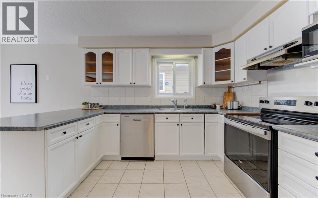 141 Mountain Laurel Crescent, Kitchener, Ontario  N2E 3T9 - Photo 21 - 40794808