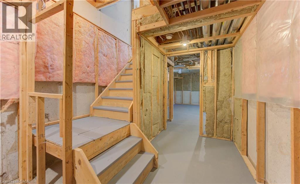 141 Mountain Laurel Crescent, Kitchener, Ontario  N2E 3T9 - Photo 37 - 40794808