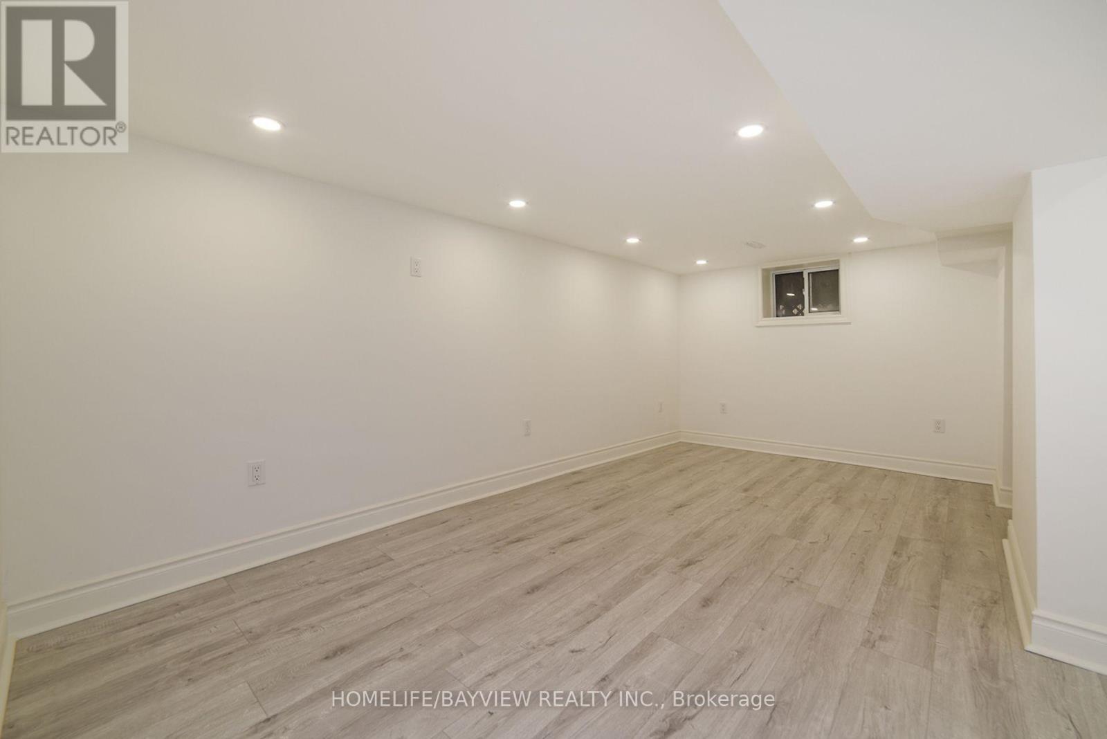 27 Cranbrooke Avenue, Toronto, Ontario  M5M 1M3 - Photo 14 - C12661220