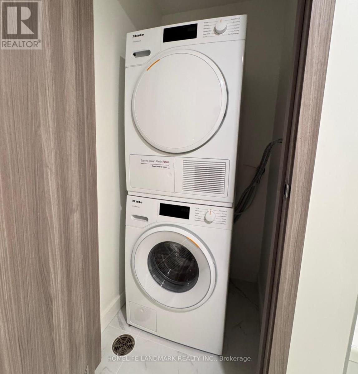 825 - 3 Concord Cityplace Way, Toronto, Ontario  M5V 0X4 - Photo 17 - C12661312