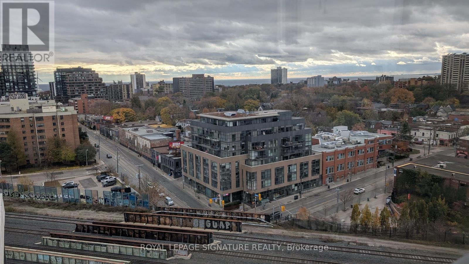 1210 - 20 Minowan Miikan Lane, Toronto, Ontario  M6J 0E5 - Photo 19 - C12661386