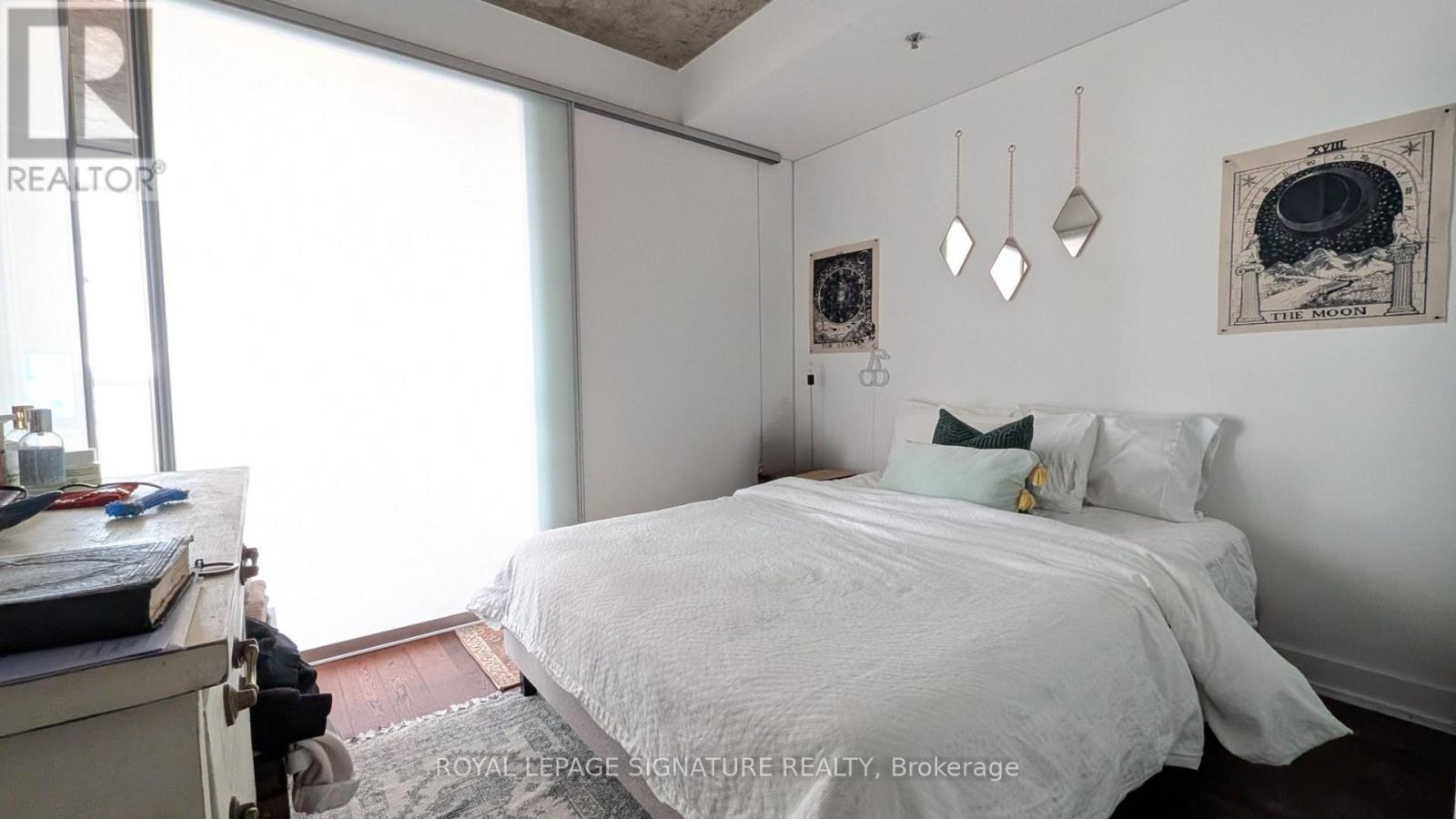 1210 - 20 Minowan Miikan Lane, Toronto, Ontario  M6J 0E5 - Photo 2 - C12661386