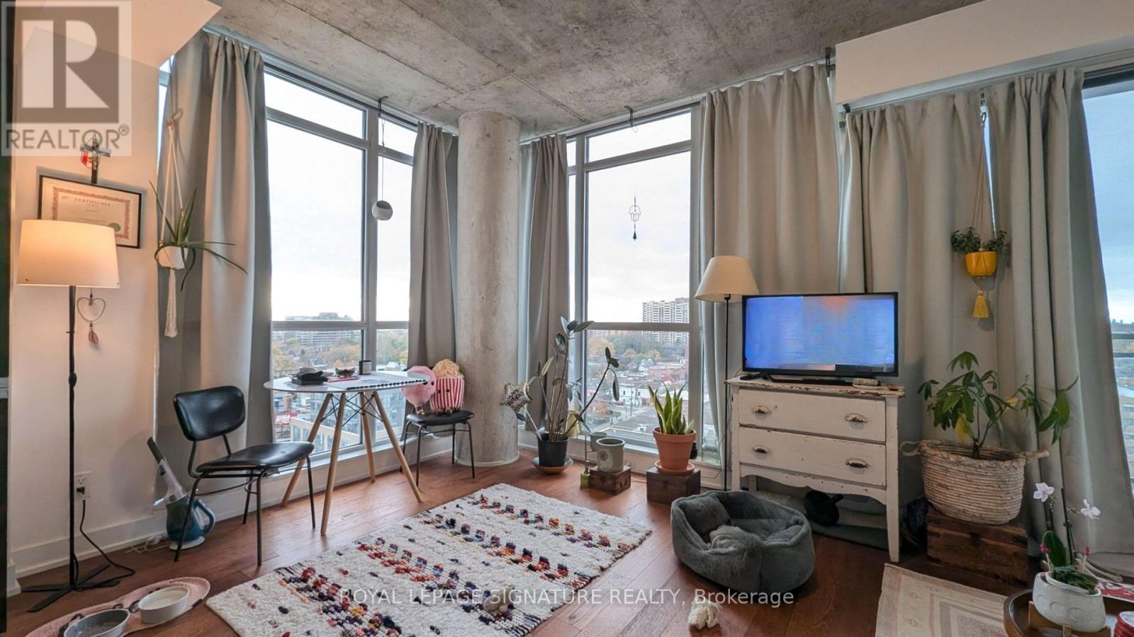 1210 - 20 Minowan Miikan Lane, Toronto, Ontario  M6J 0E5 - Photo 5 - C12661386