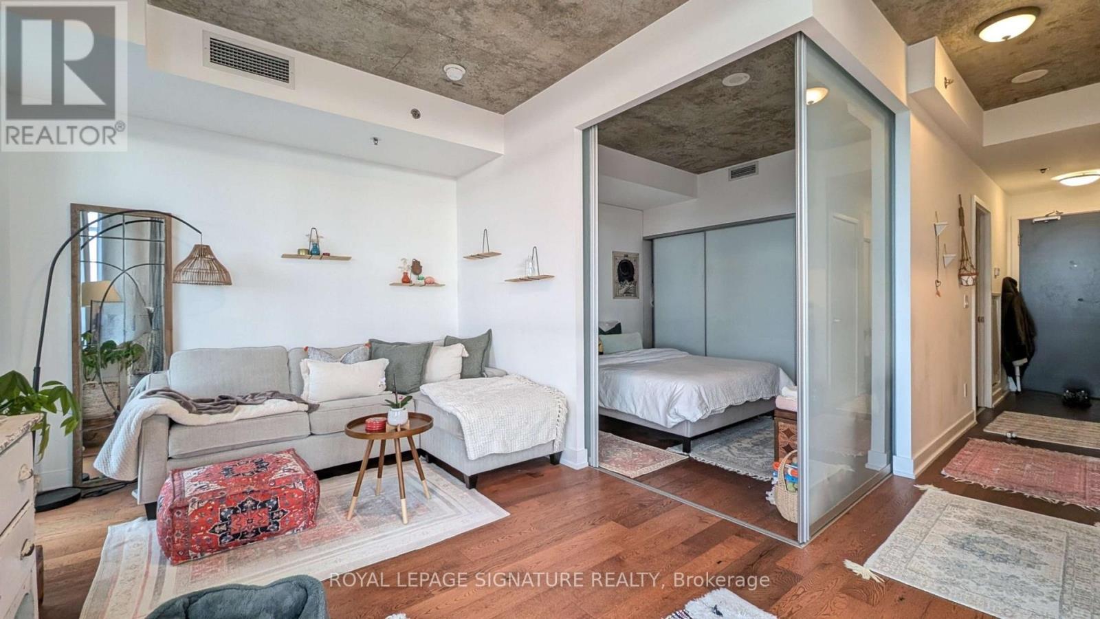 1210 - 20 Minowan Miikan Lane, Toronto, Ontario  M6J 0E5 - Photo 7 - C12661386