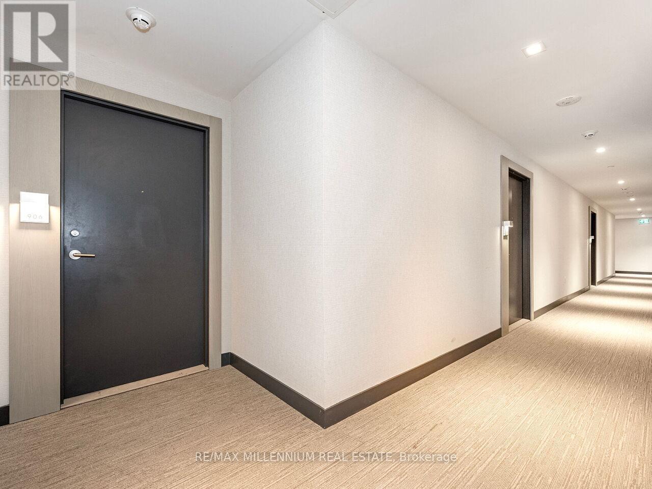 906 - 8 Olympic Garden Drive, Toronto, Ontario  M2M 0B9 - Photo 3 - C12661400