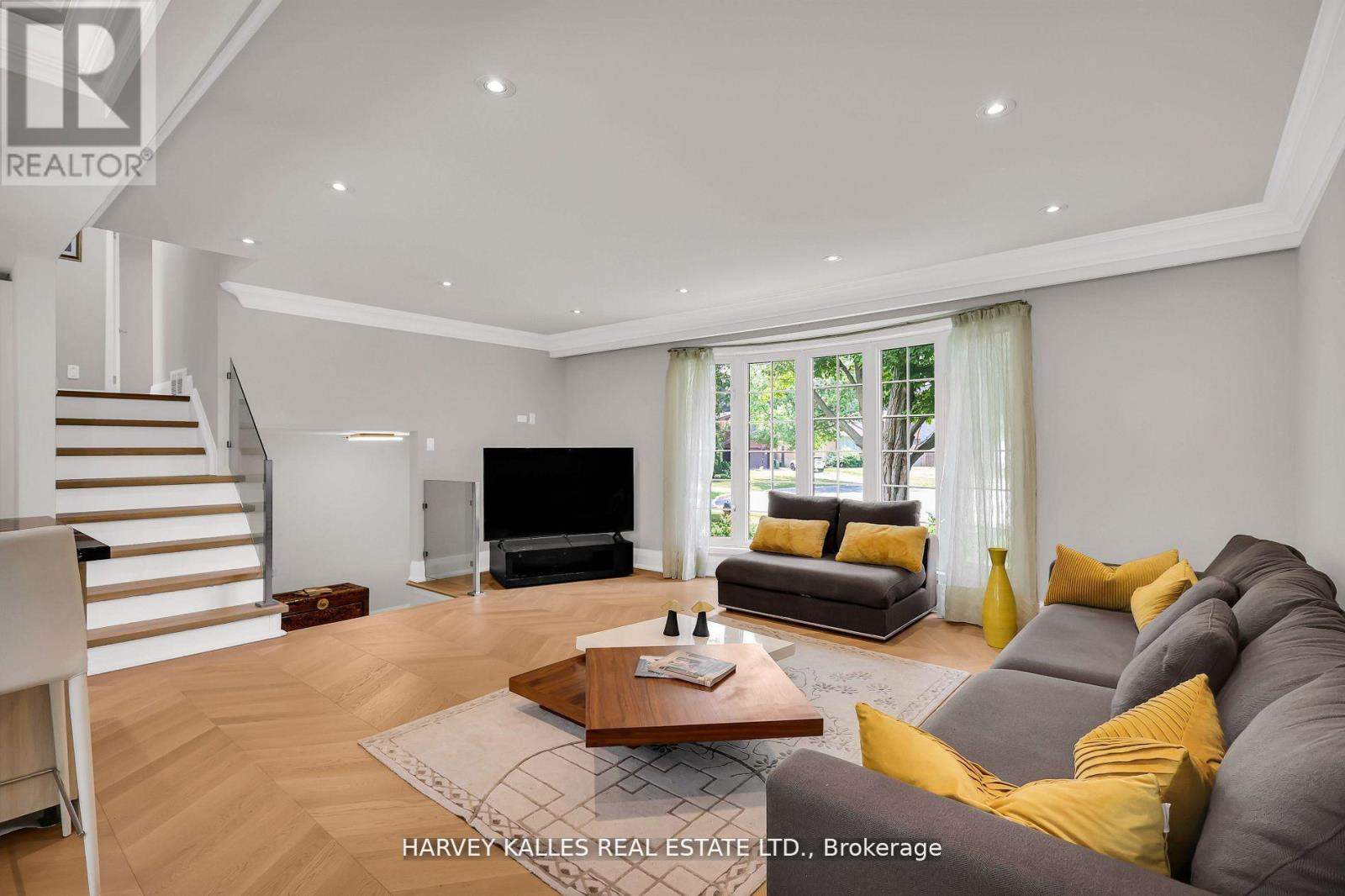 16 Wedgeport Place, Toronto, Ontario  M2N 4B4 - Photo 9 - C12661412